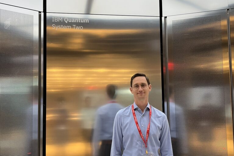 Invited to give a talk and for a scientific exchange with Prof. Carlos Meriles and IBM Watson Research Center